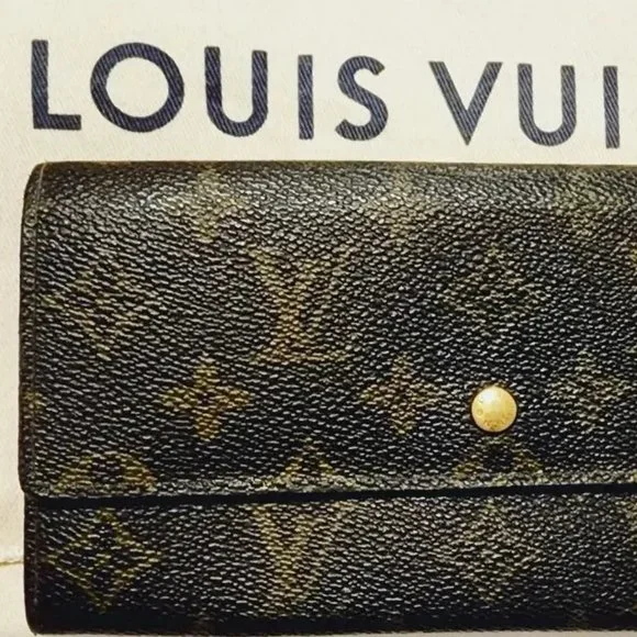 AUTHENTIC Louis Vuitton Sarah Monogram Wallet! Great CONDITION! - Picture 6 of 10